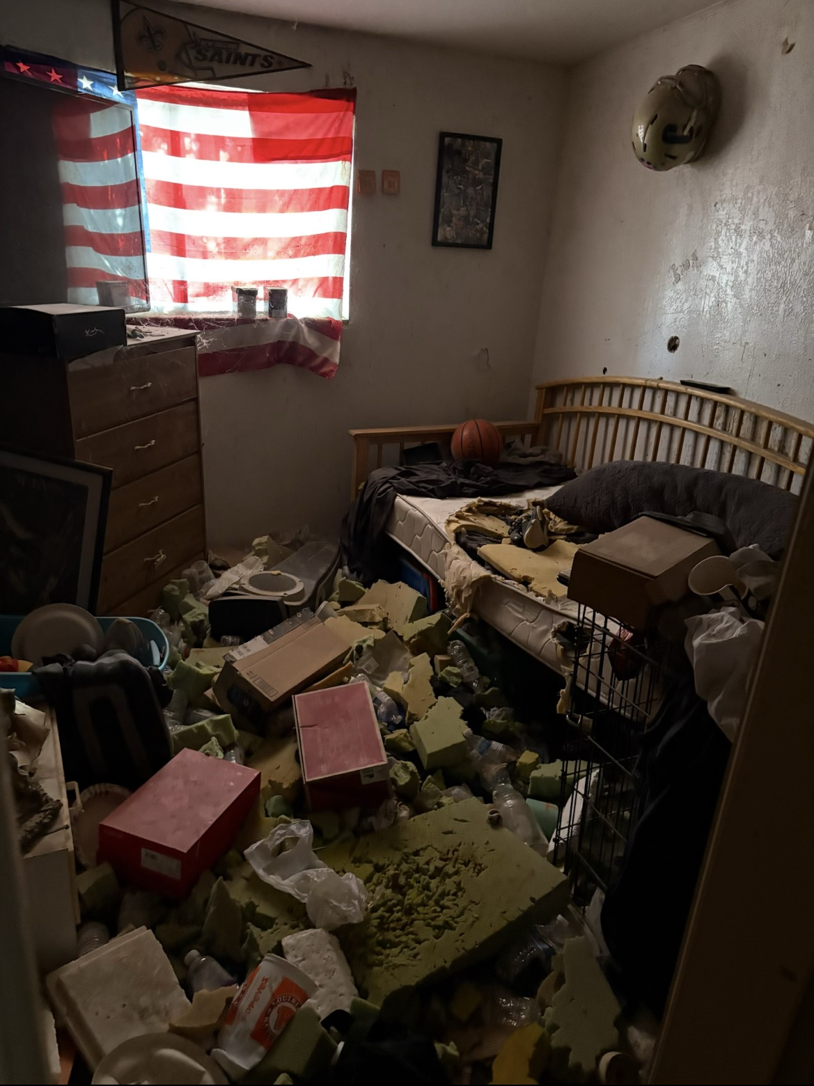 hoarder house